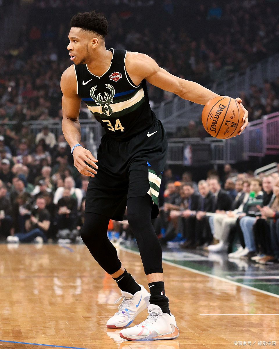 kaiyun-字母哥在C9比赛中比赛规则变更，重返赛场引发热议！赛场气氛高涨的简单介绍